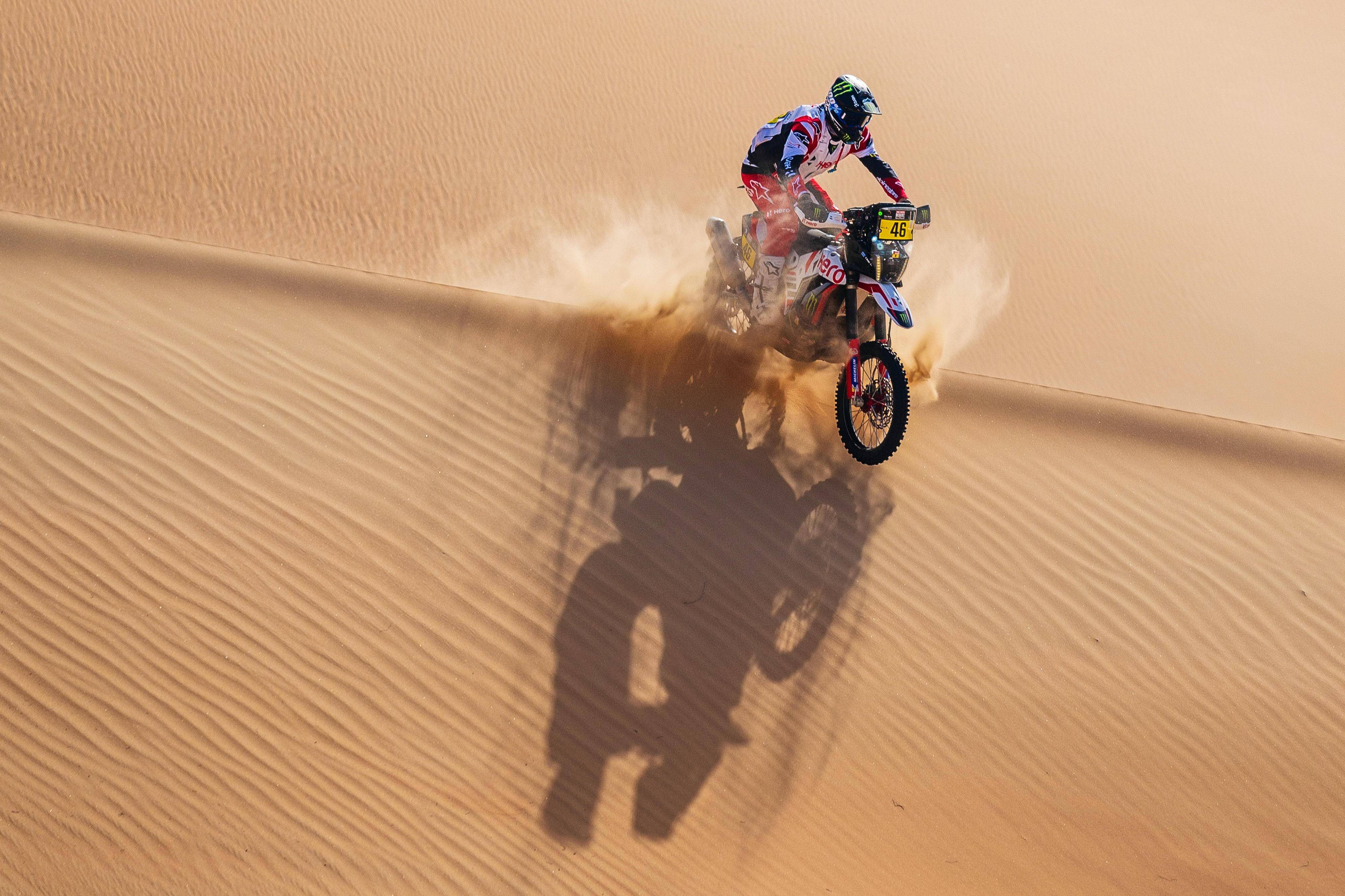 乐鱼体育-包含沙漠越野车比赛，速度与耐力的极限测试的词条