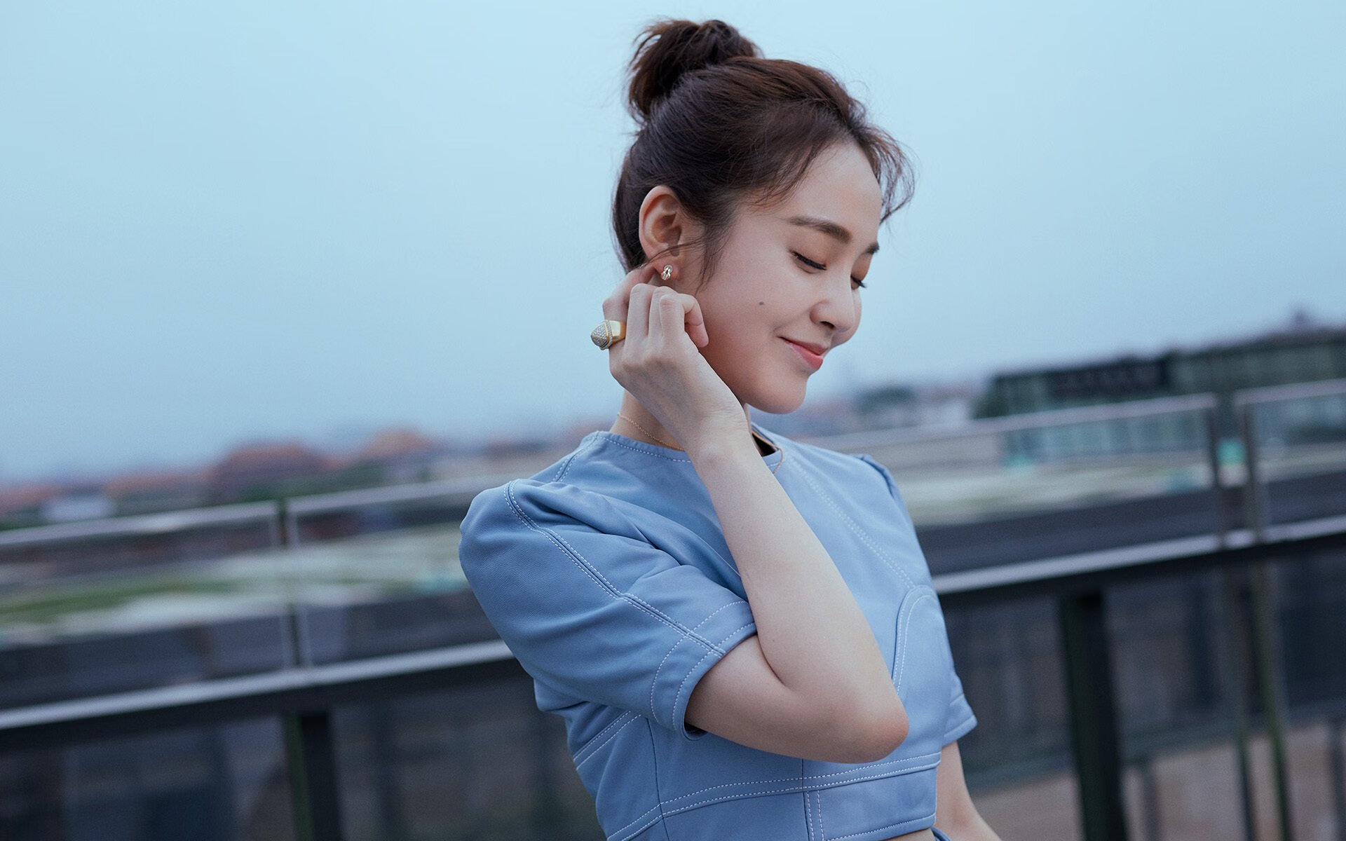 “球场大咖秀:明星球员的非凡绝技”,球星打比赛