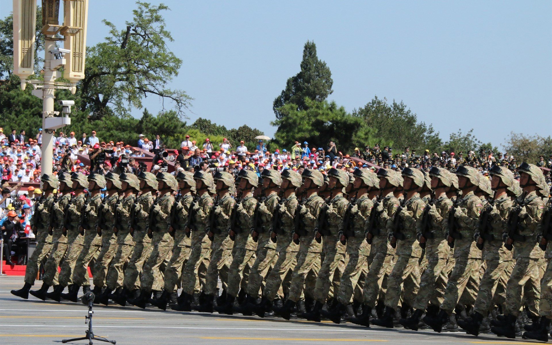 乐鱼体育(中国)官方网站-布鲁诺·卡博克洛在巴黎奥运会小组赛中三分球命中率达到57.1%，布鲁诺比赛视频