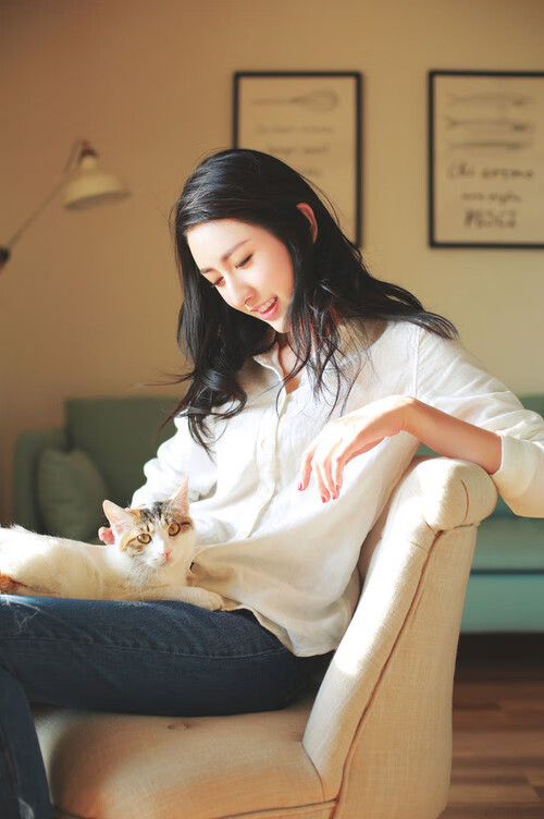 APP下载 LY Sports-斯洛特调整战术，激活中场球员，斯洛特健身有限公司