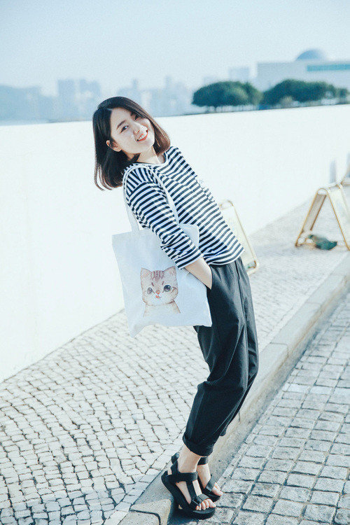 Leyu Sport下载-曼联锋线配合逐渐流畅提升进球转化率，曼联引进前锋