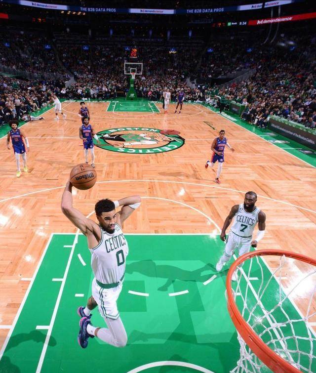 乐鱼体育：凯尔特人队新赛季：塔图姆能否成为联盟第一人？的简单介绍